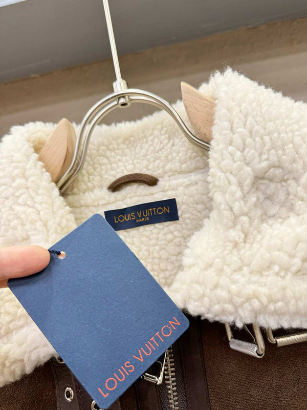 Louis Vuitton Shearling/Fur Coat 494012