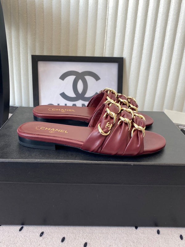 Chanel Early Spring Chain Slippers Burgundy in Lambskin 611718