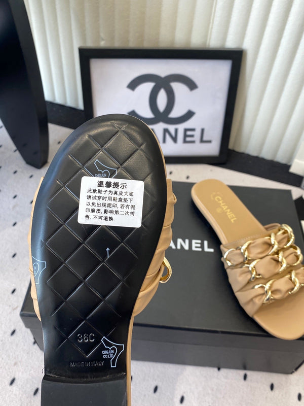 Chanel Early Spring Chain Slippers Beige in Lambskin 611716