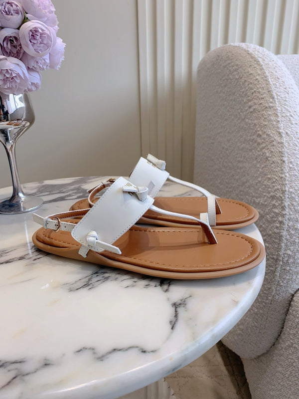 Miu Flip-flot Flat Sandal Brown White in Cowhide 615340