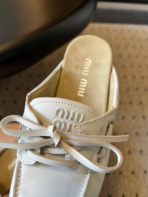 Miu Miu 26SS Mules Light Beige in Cowhide 614559