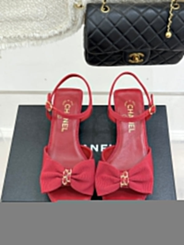 Chanel 26C Chain Bow Chunky Heel Sandals Red in Cowhide 615987