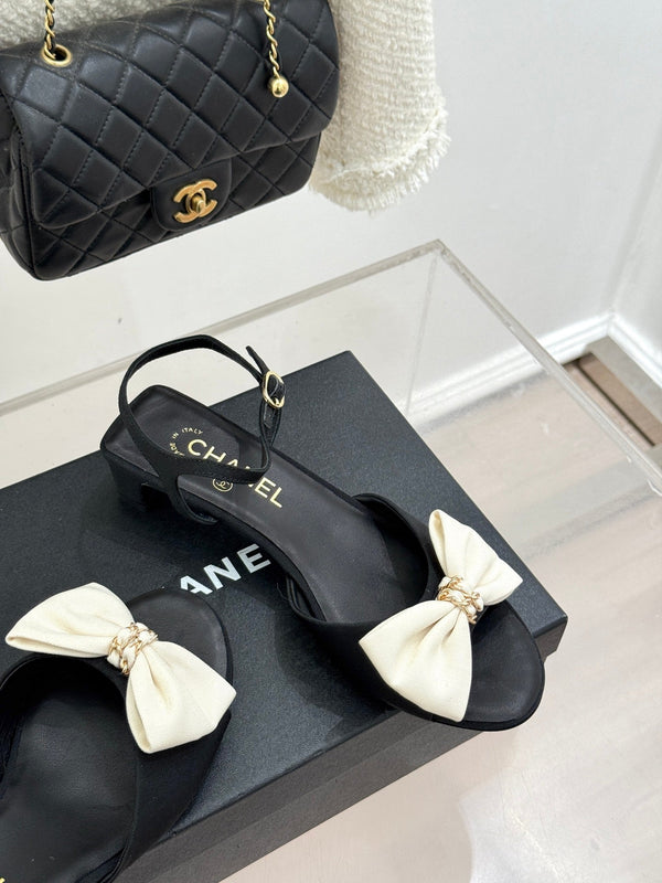 Chanel 26C Chain Bow Chunky Heel Sandals Black White in Cowhide 615986