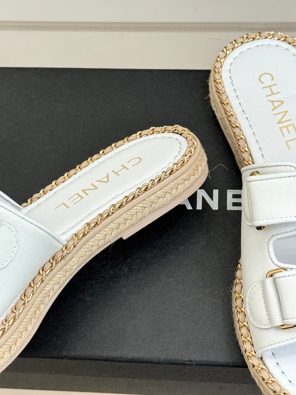 Chanel 26C Chain Double C Buckle Slippers White Cowhide 615785