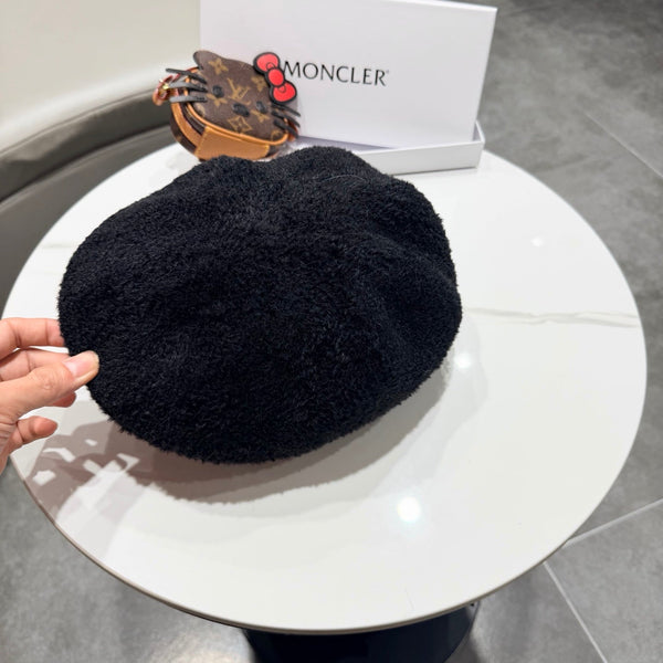 Prada 25 Iceland Beret Black in Cashmere 125815