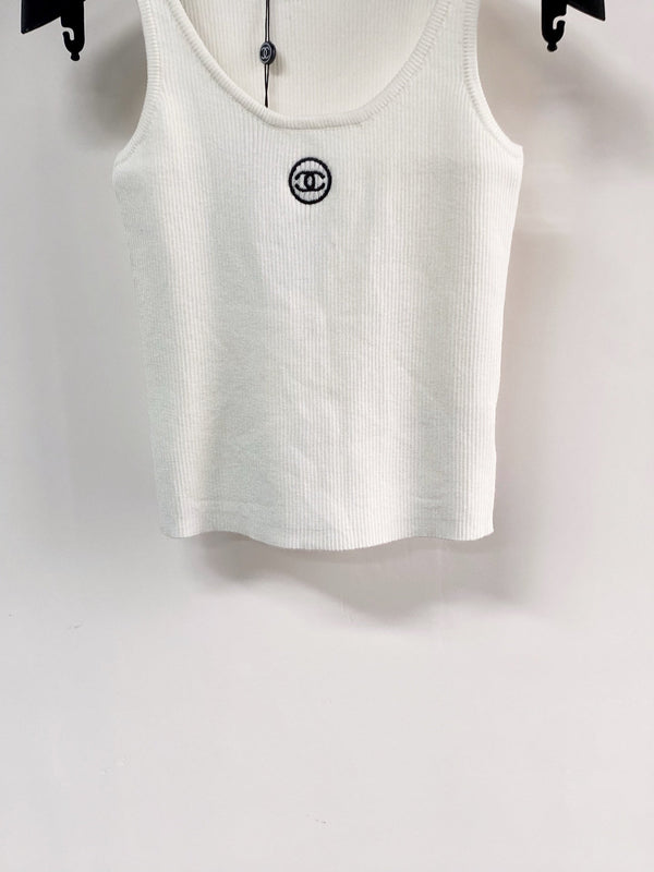 Chanel Two-Tone Vest White in Polyester 125481
