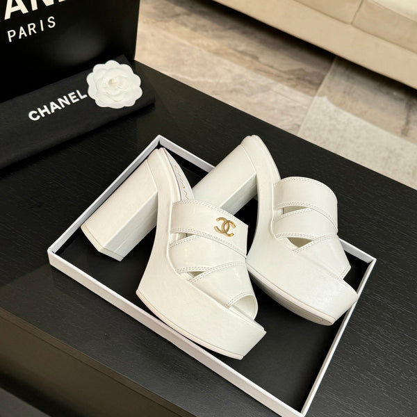 Chanel 2026 Runway Platform High-Heeled 12.5cm Sandals White in Cowhide 673056