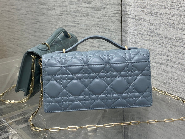 Dior 26 Bow Pearl Chain Clutch Blue Lambskin GHW