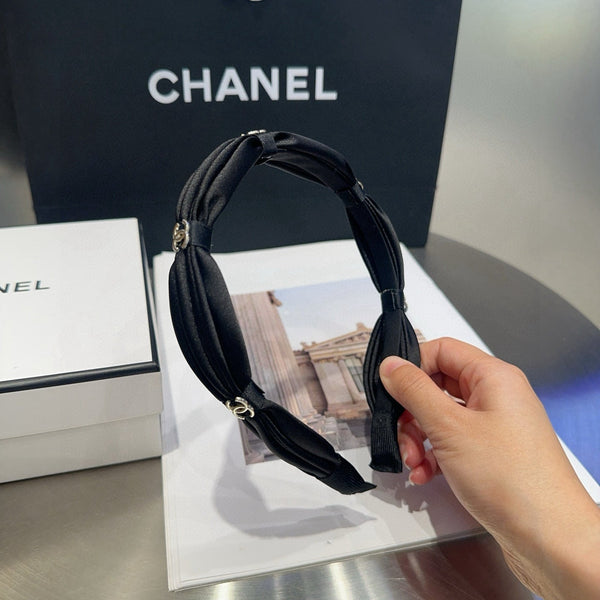 Chanel Headband Black in Cloth 201942