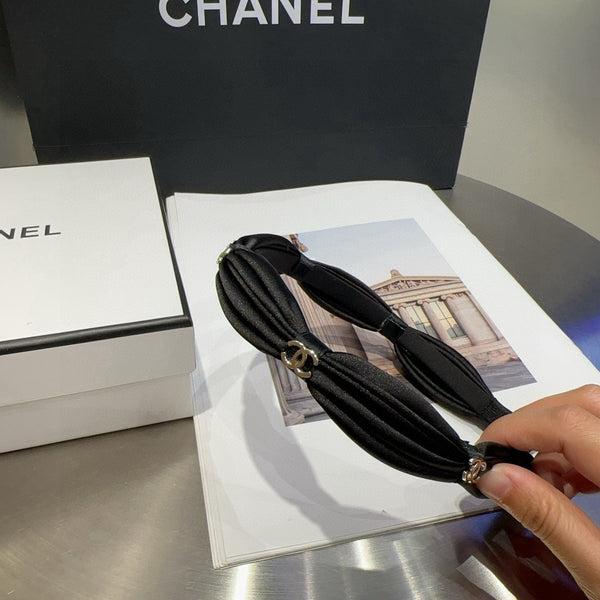 Chanel Headband Black in Cloth 201942