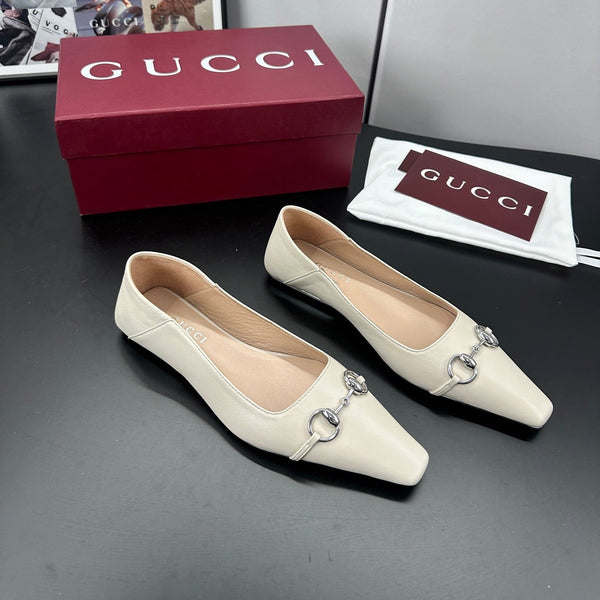 Gucci 26 Vittoria Horsebit Ballet Flats White in Leather 688311