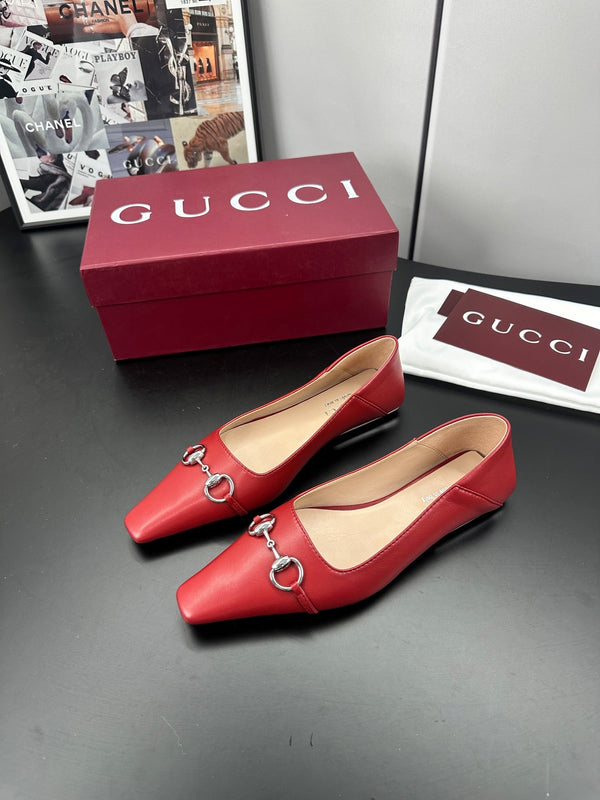 Gucci 26 Vittoria Horsebit Ballet Flats Red in Leather 688310