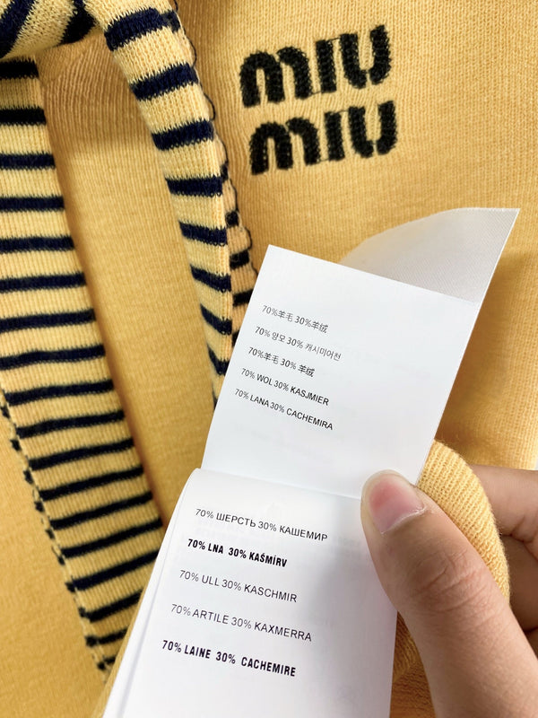 Miu Miu Short-Sleeve T-Shirt Yellow in Wool 204075