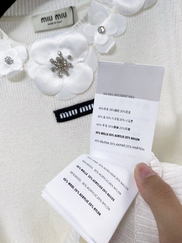 Miu Miu Short-Sleeve T-Shirt White in Wool 204064