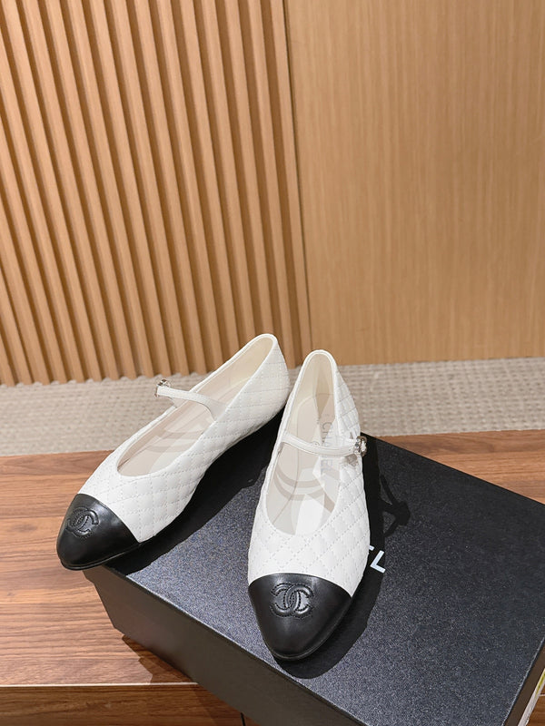 CC 26SS Quilted Mary Jane White Black in Calfskin 692542