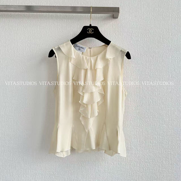 Chanel Ruffled Vest Cream in Silk 239004