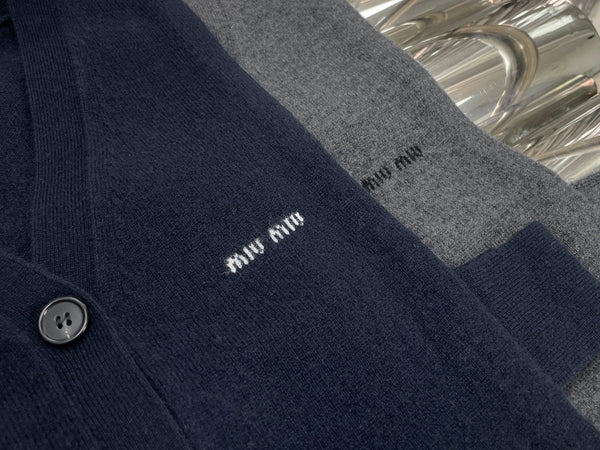 Miu Miu 26 Side-opening Vest in Cashmere 195719