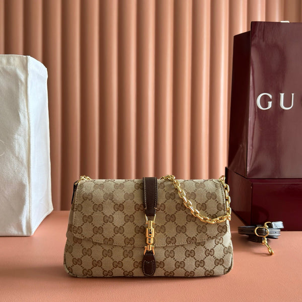 Gucci Aperitivo Medium 26 Shoulder Bag Brown in GG Canvas 284944