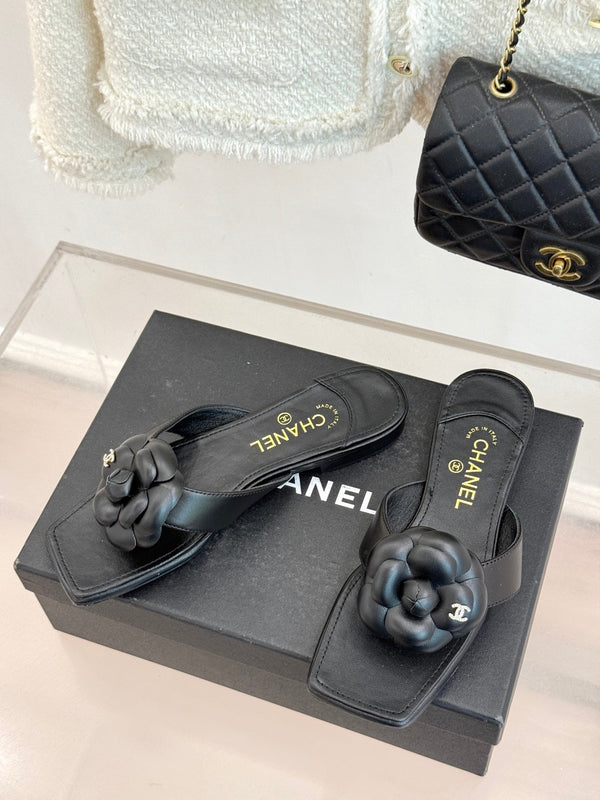 Chanel 26 Camellia Flip-Flops Black in Cowhide 706386