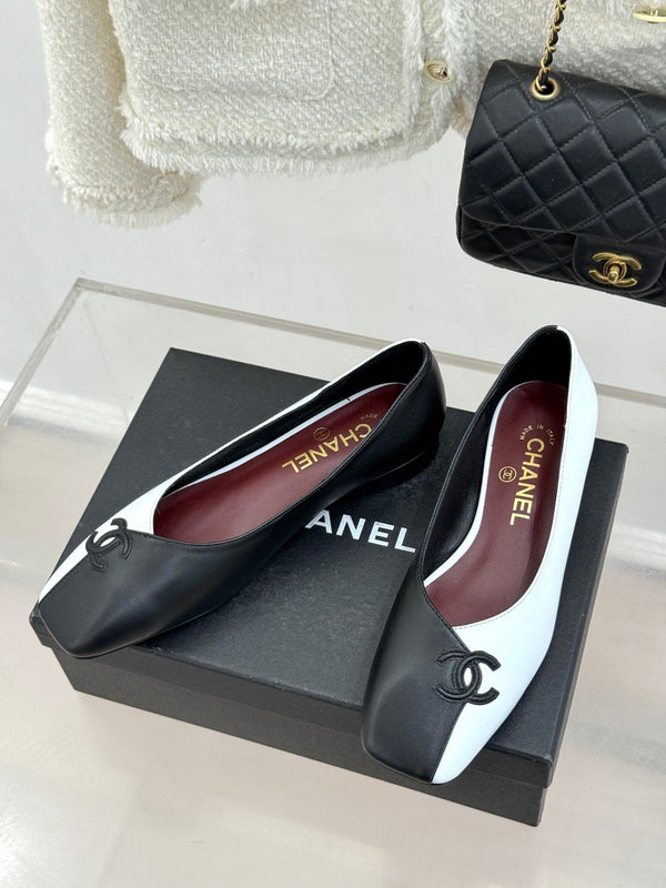 CC 26S Double C Patchwork Ballet Flat Black White in Cowhide 706366