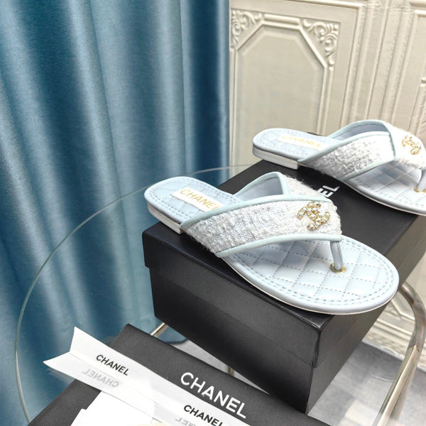 Chanel 26P Flip-Flops Light Blue in Woven 712313