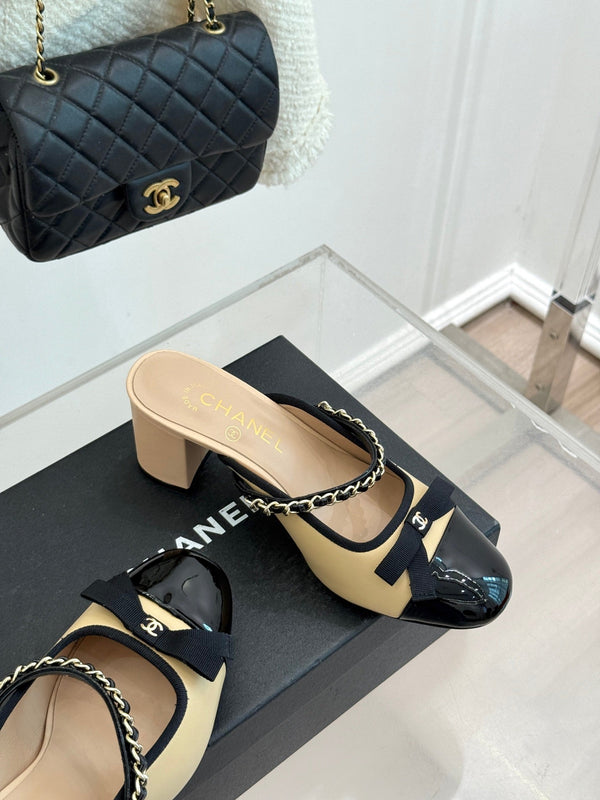 Chanel Double C Bow Chain Slingback Beige Black in Cowhide 717778