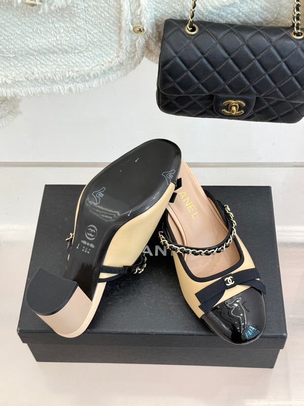 Chanel Double C Bow Chain Slingback Beige Black in Cowhide 717778