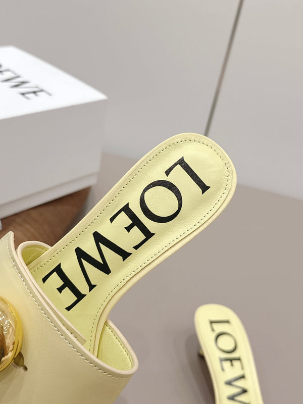 Loewe 26 Sandal 45 Light Yellow in Sheepskin 738734