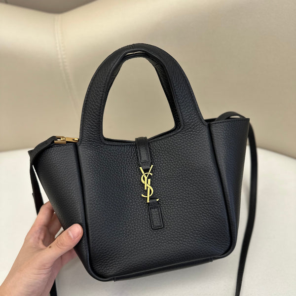 LE 5 À 7 Baby Bea 18 Black in Leather