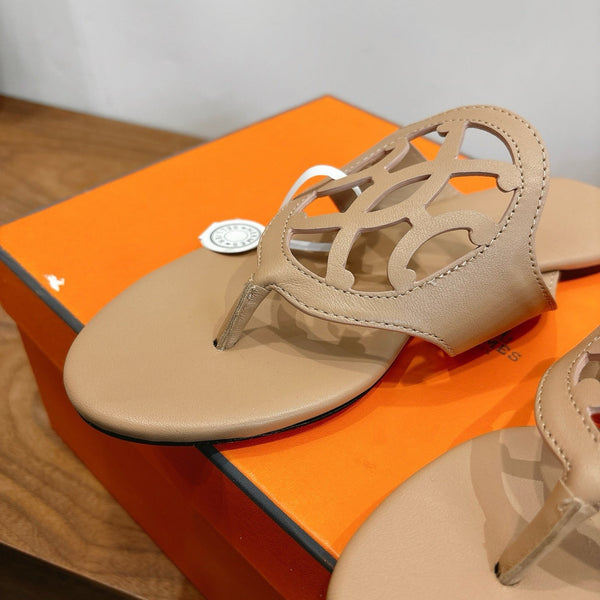 HM Mage Sandal Beige in Calfskin 744044