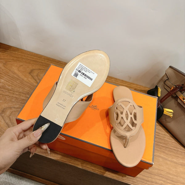 HM Mage Sandal Beige in Calfskin 744044