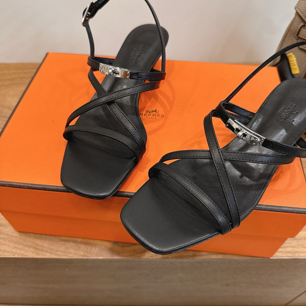 HM  June Sandal Black in Cowhide 744051