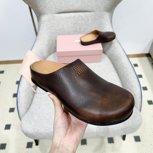 Miu 26 Mules Dark Brown in Cowhide 747402