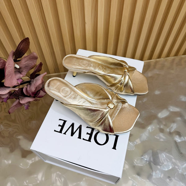 Loew Pebble Soft Sandal 55 Gold in Sheepskin 749421