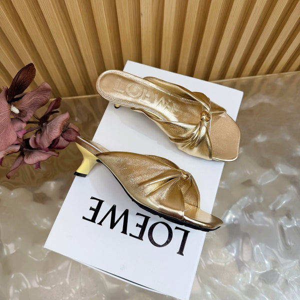 Loew Pebble Soft Sandal 55 Gold in Sheepskin 749421