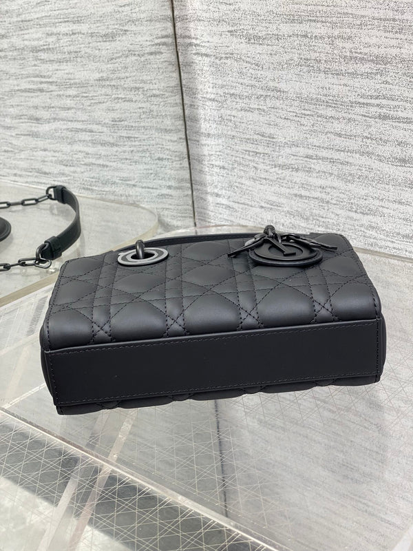CD Lady D-Joy 19cm Black in Lambskin 286388