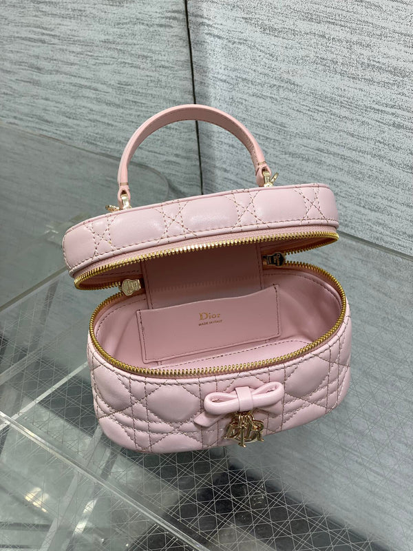 CD Bow-embellished Cosmetic Bag 17.5 Pink in Lambskin 286422