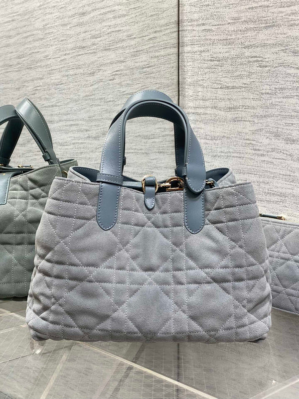 CD Toujours Vertical 28.5cm Light Blue in Suede 286497