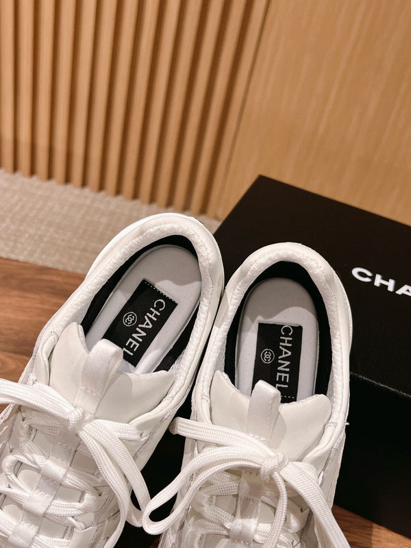 CC Sneaker White in Leather 753931