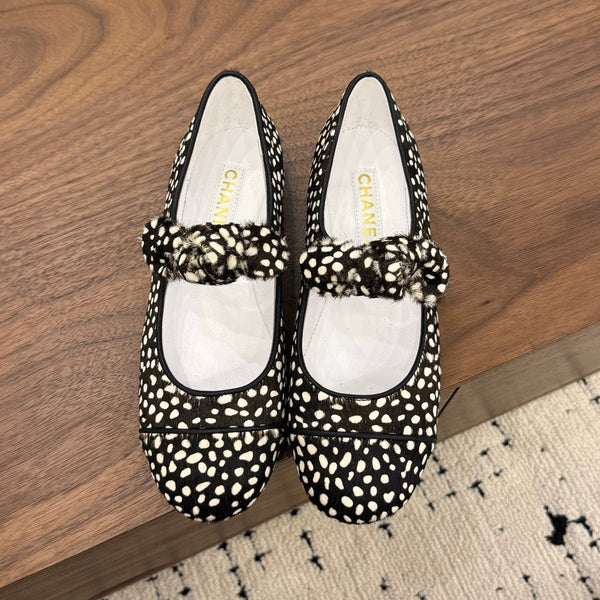 CC 26 Polka Dot Mary Janes Black White in Horsehair 756091