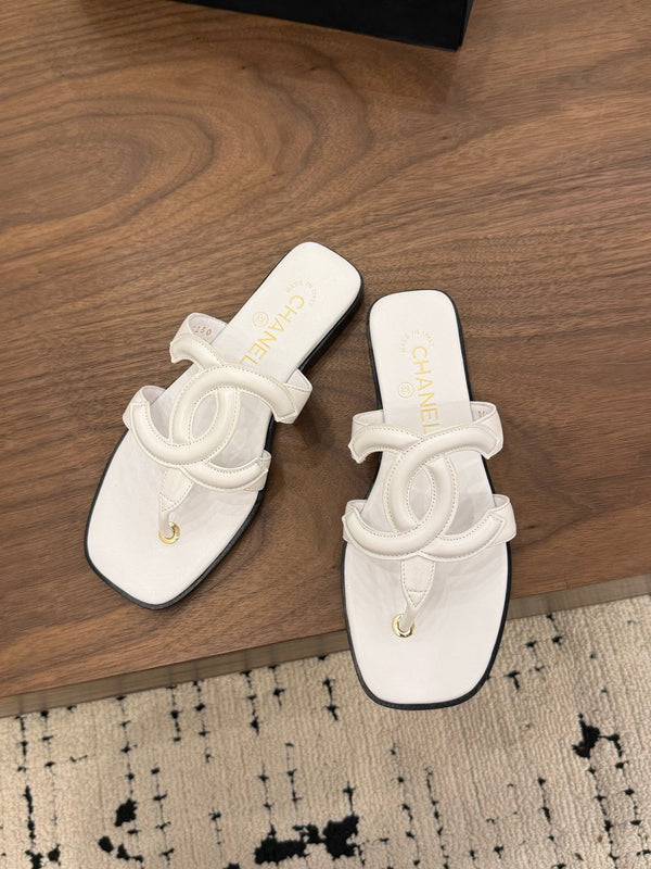 CC 26 Sandal White in Cowhide 748530