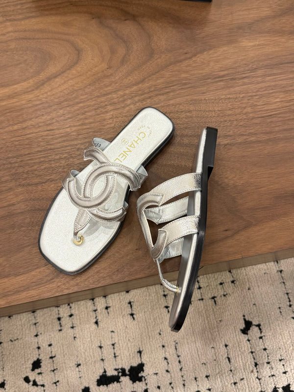 CC 26 Sandal Silver in Cowhide 748528