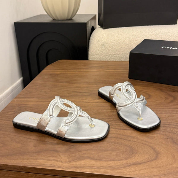 CC 26 Sandal Silver in Cowhide 748528