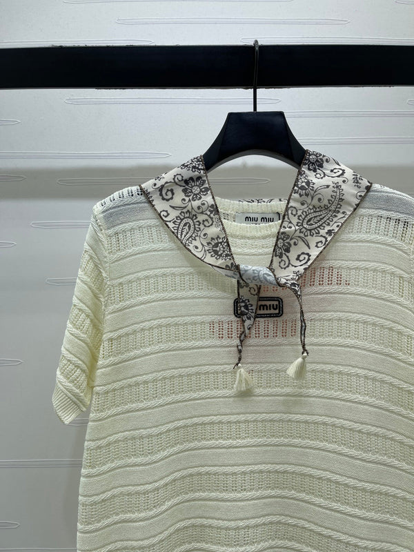 Miu 26 Crew Neck Knit Short-Sleeve T-Shirt with Scarf Design Cream in Wool