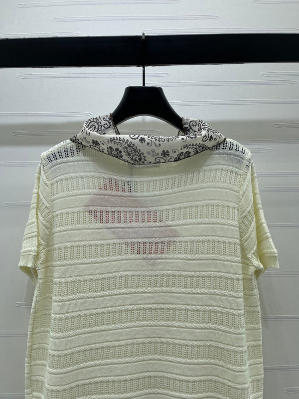 Miu 26 Crew Neck Knit Short-Sleeve T-Shirt with Scarf Design Cream in Wool