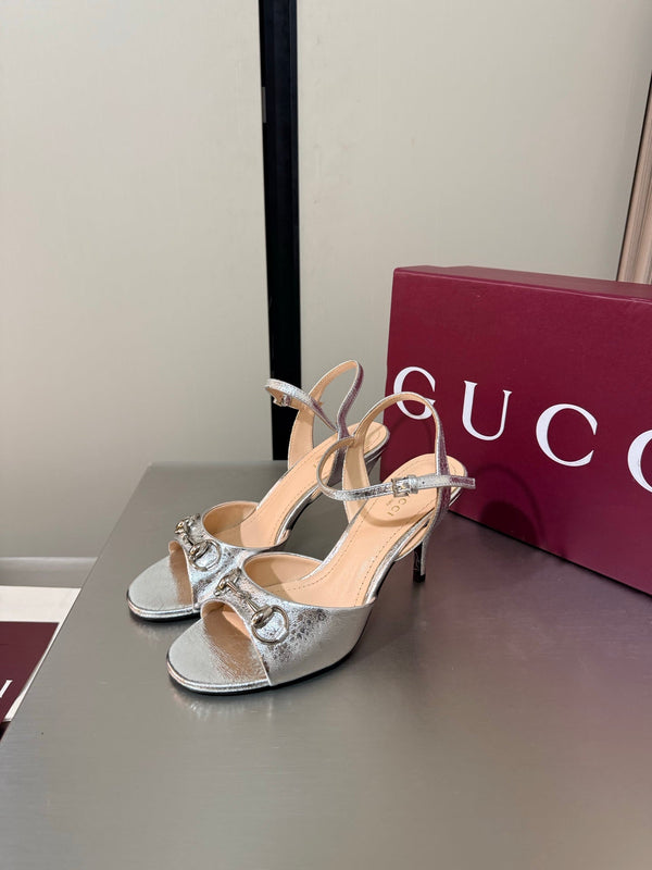 GG Buckle Stiletto Round Toe Heel Height 85mm Silver in Calfskin 784466