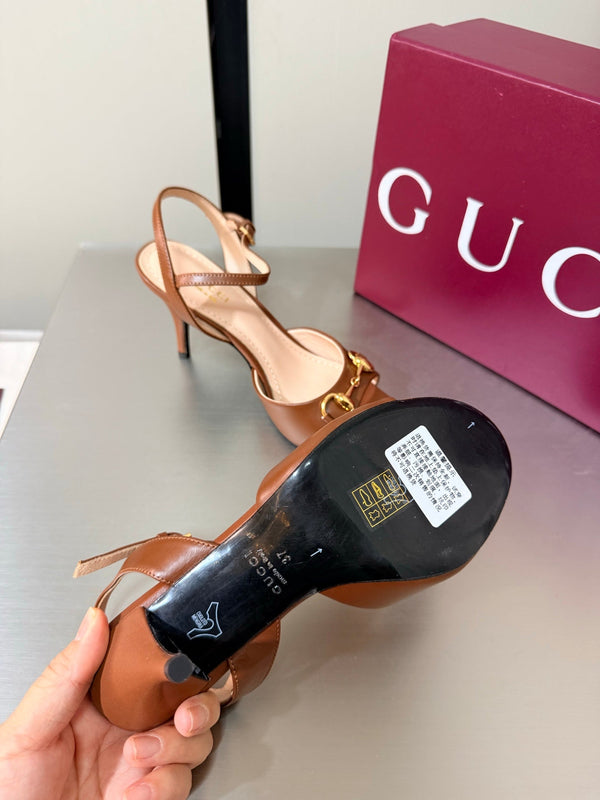 GG Buckle Stiletto Round Toe Heel Height 85mm Brown in Calfskin 784464