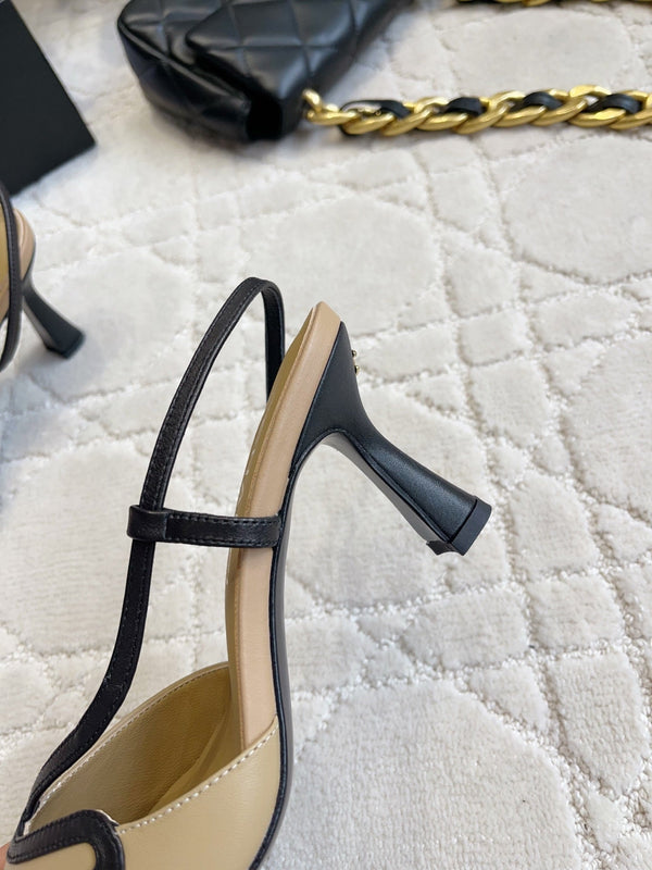 CC 26 Color-Blocked High Heels 75mm Beige in Leather 808101