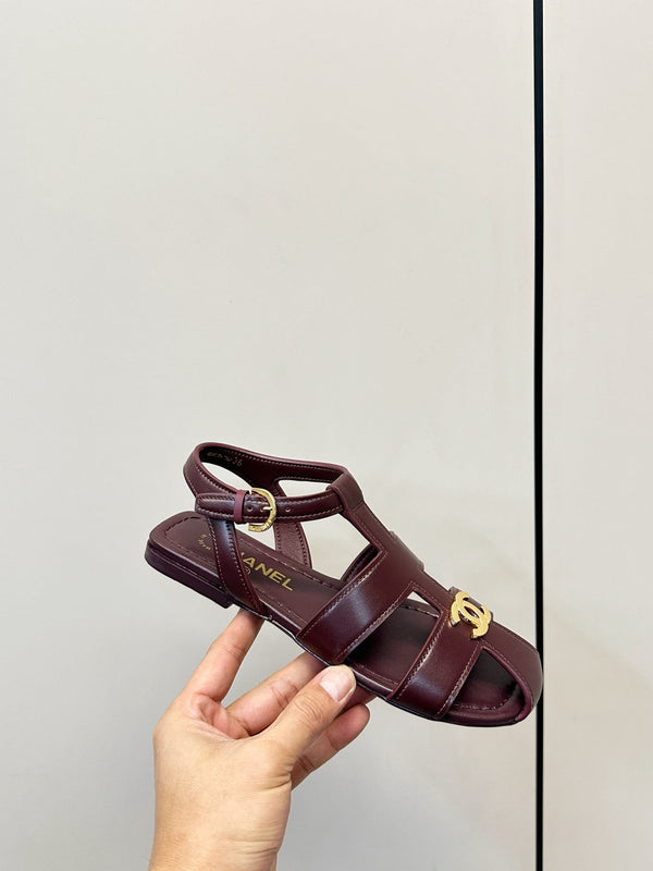 CC 26  T-strap Openwork Roman Sandals Burgundy in Cowhide  815986