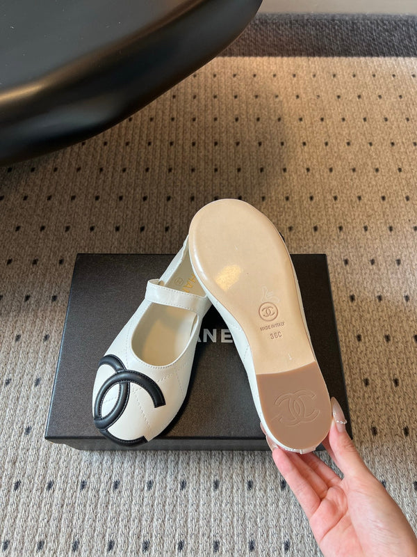 CC 26s Coco Beach Mary Jane Flats White Cowhide